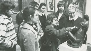 Women with epilepsy visiting the Kunsthalle, 1975