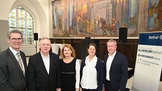 Gruppenbild im Alten Speisesaal